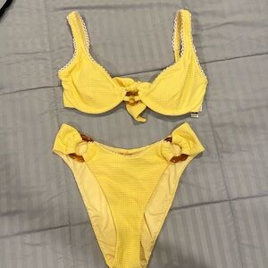 Dippin’ Daisy’s Jaime top & Taya bottom